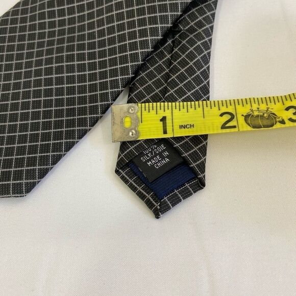 Michael Kors Checkered Black and White Silk Tie - Picture 4 of 4